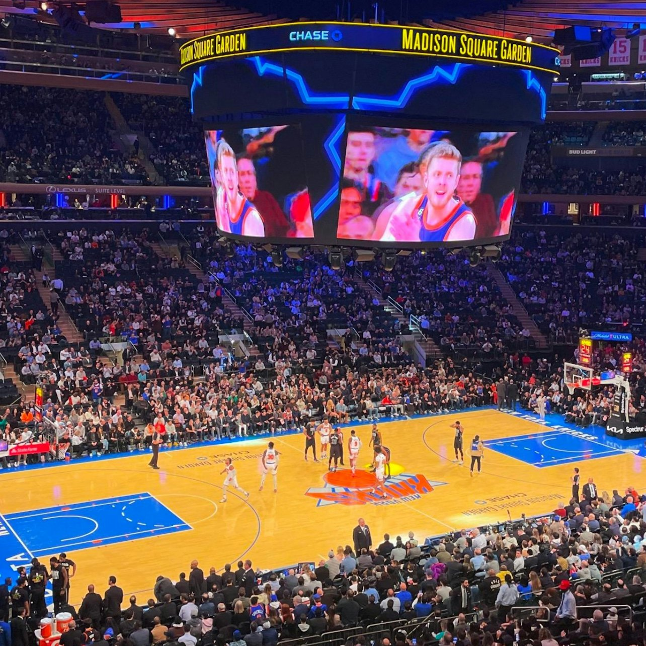 Madison Square Garden: New York Knicks Basketball Game - Photo 1 of 7